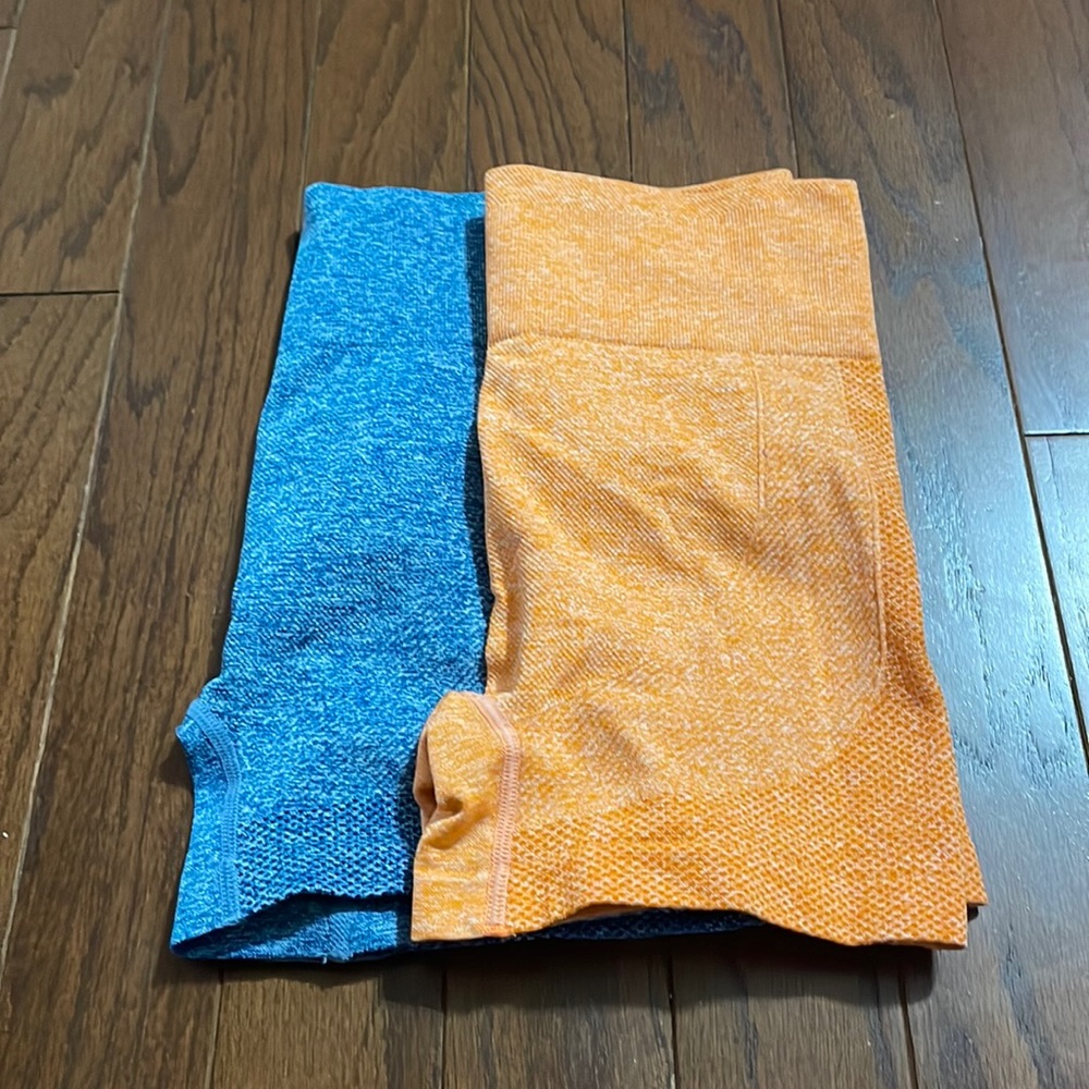 Never worn athletic shorts scrunch